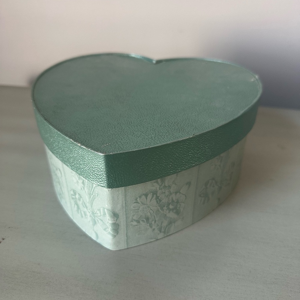 Vintage Victoria secret heart shaped keepsake box